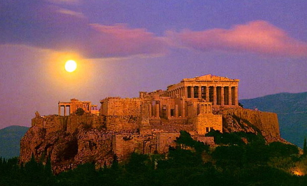 Новое строительство Акрополя началось после персидских войн