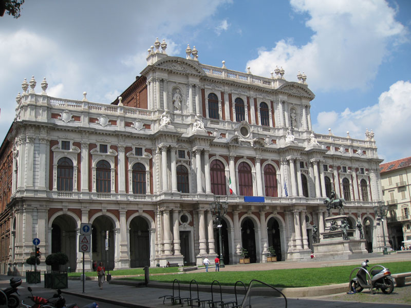 Рис. 100 - Пьетро Гварини. Палаццо Кариньяни в Турине